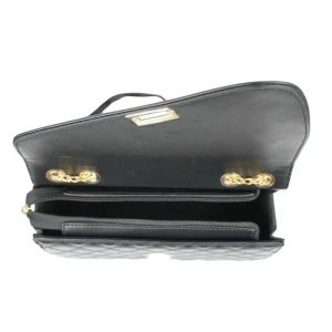 Elegance on the go (three in one)