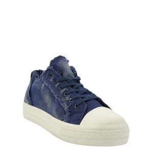 Sneaker with washed effect