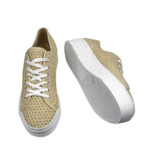 Platform sneakers in a crochet look