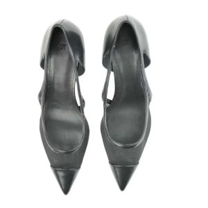 pumps made of mesh
