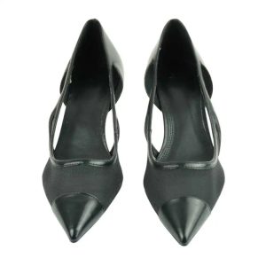 pumps made of mesh